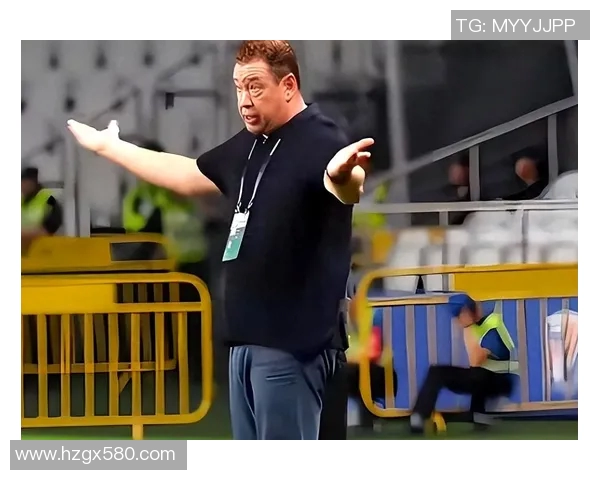 足坛巨星赛场外私生活曝光抽烟举动引发球迷热议与广泛讨论